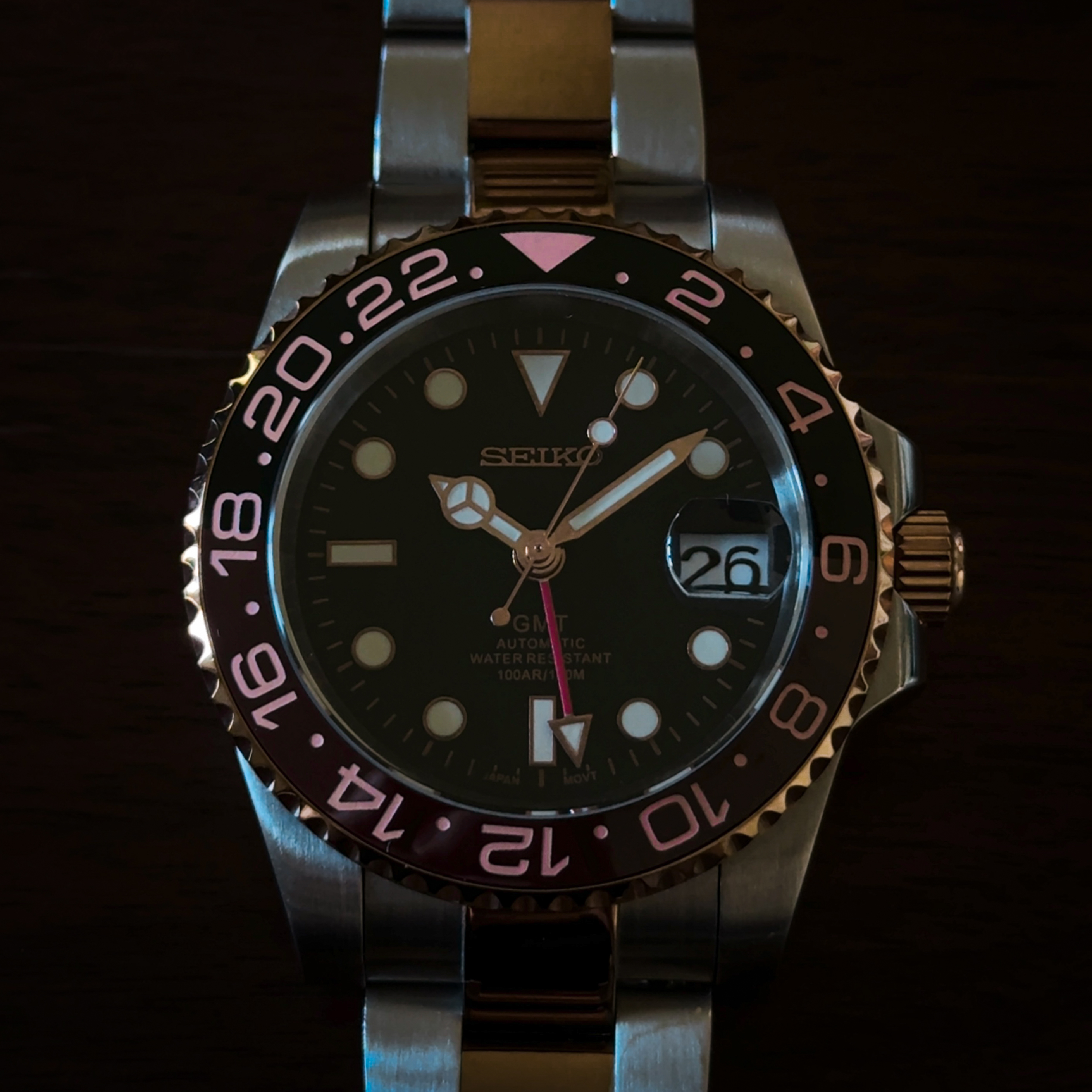 Dual time zone in rose two-tone (Model 3)